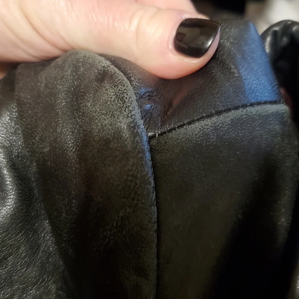 Adler Black Leather Zip-Front Women's Jacket - Picture 11 of 12